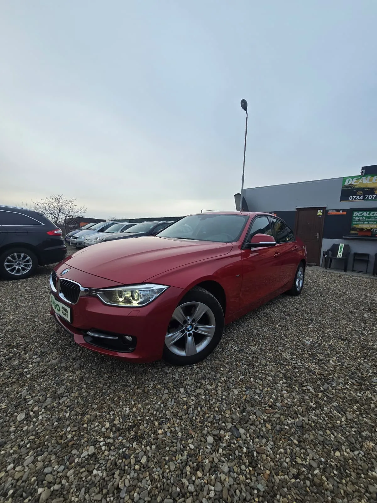BMW 320i 2.0 Benzină Manual 2012 – fotografia 1