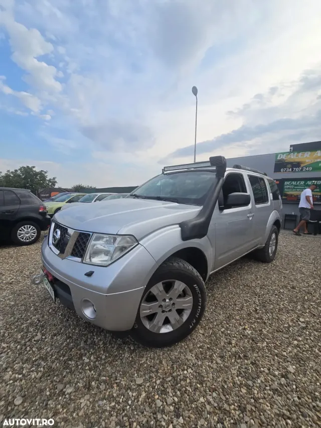 Nissan Pathfinder 2.5 dCi Manual 4x4
